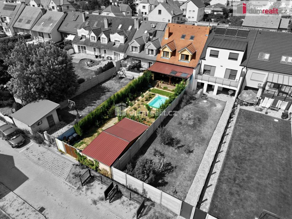 Prodej domu 184 m² – pohled 2