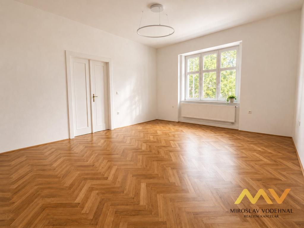 Pronájem bytu 3+1 129 m2, Hradec Králové – náhled fotky 5