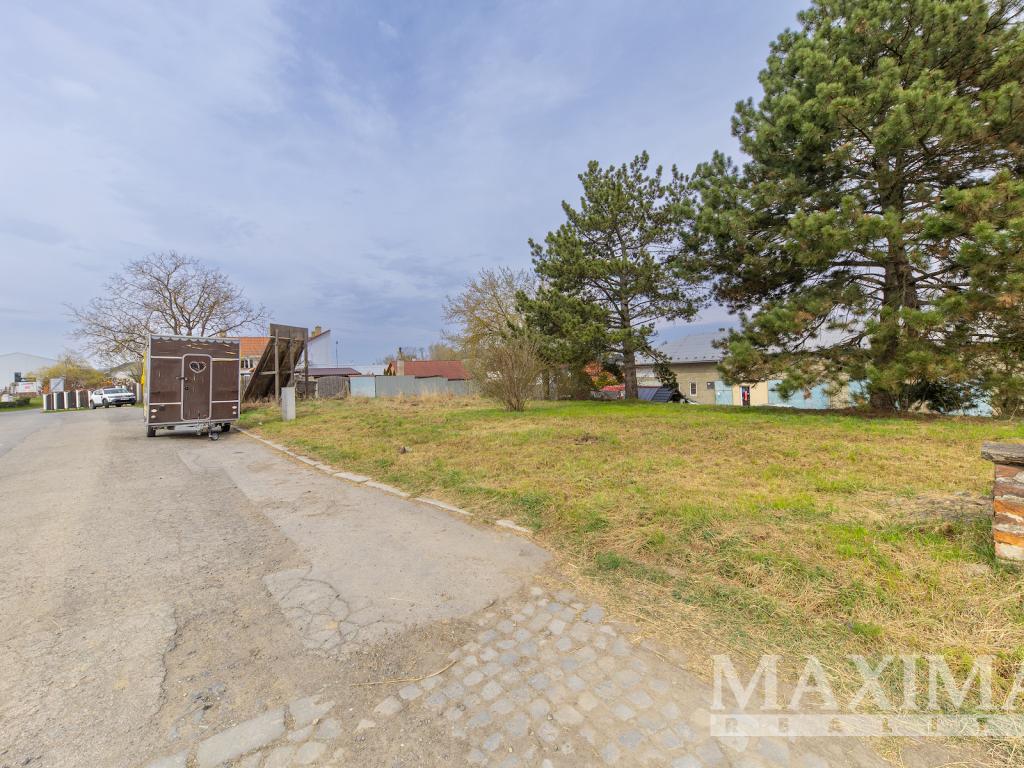 Prodej pozemku 443 m2