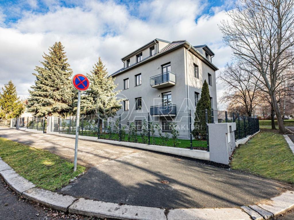 Pronájem bytu 4+kk 79 m2
