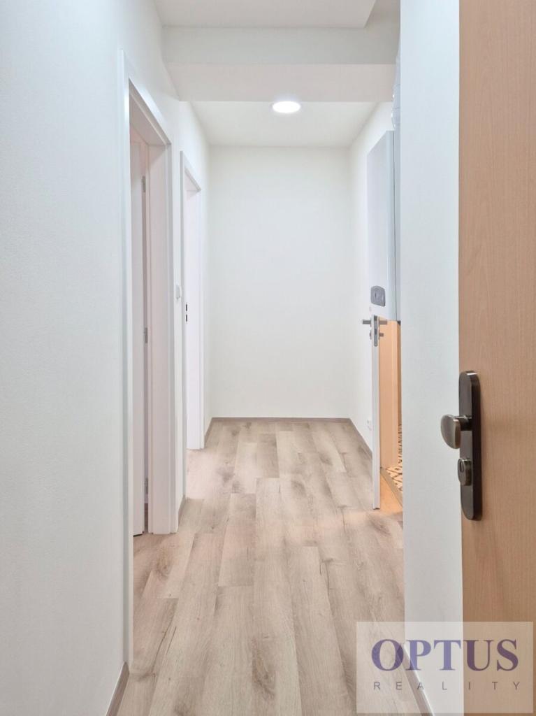 Pronájem bytu 2+kk 46 m2, Praha – náhled fotky 15