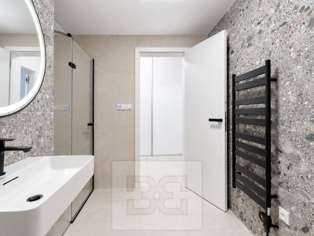 Prodej bytu 1+kk 40 m2, Praha – náhled fotky 10