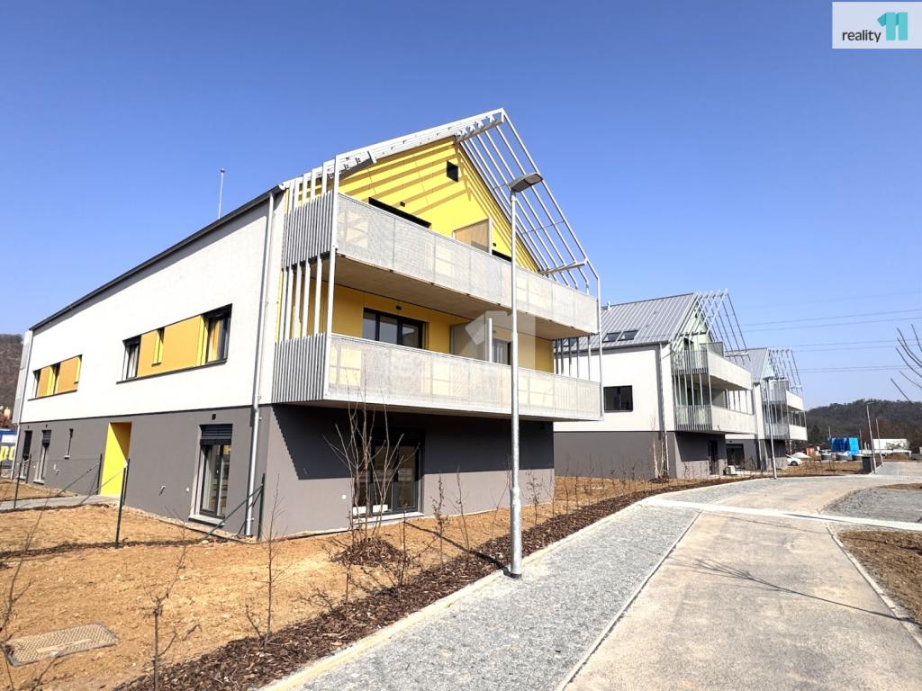 Pronájem bytu 1+kk 32 m2
