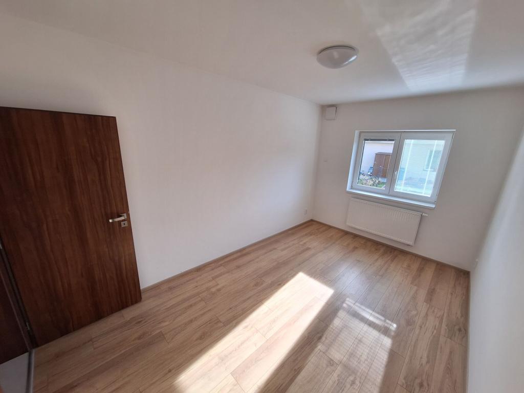 Pronájem bytu 2+kk 48 m2, Přáslavice – náhled fotky 4