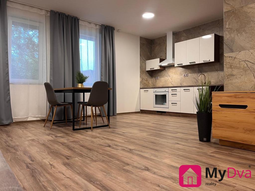 Pronájem bytu 2+kk 62 m2