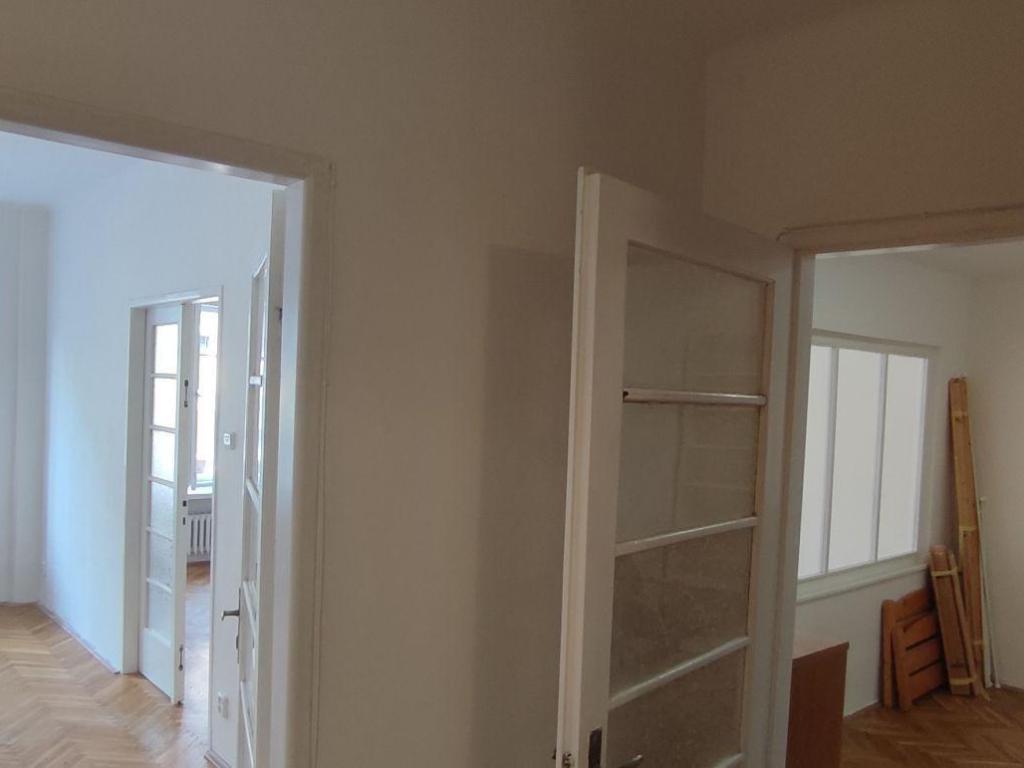 Pronájem bytu 3+1 92 m2, Praha – náhled fotky 12