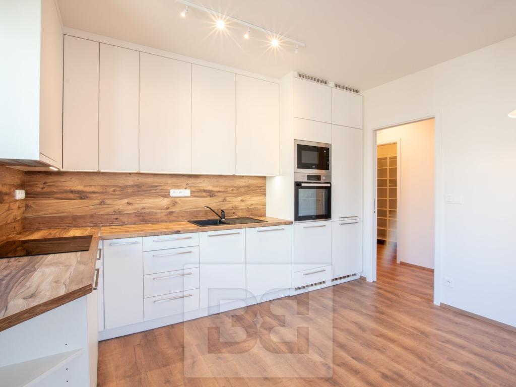 Pronájem bytu 2+kk 58 m2