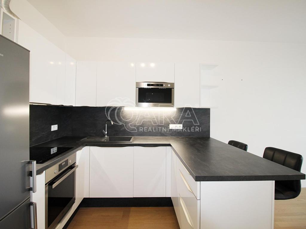 Pronájem bytu 1+kk 30 m2