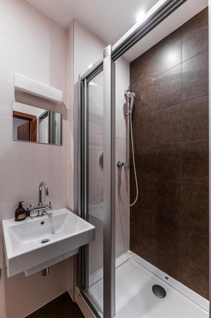 Prodej bytu 5+kk 154 m2, Praha – náhled fotky 16