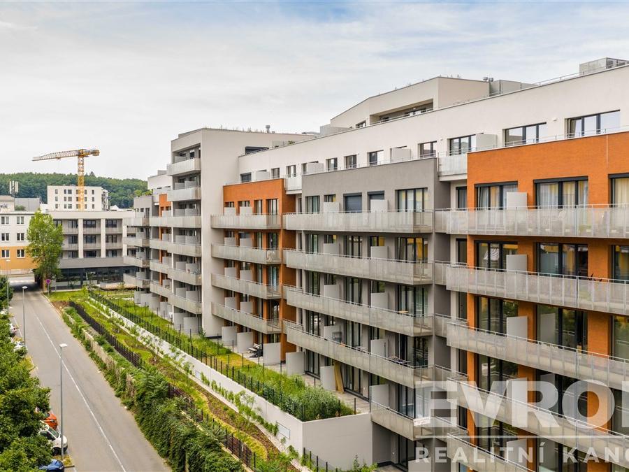 Pronájem bytu 1+kk 33 m2
