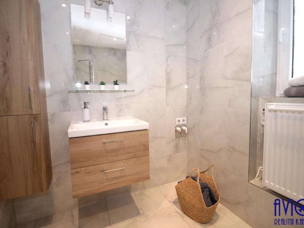 Pronájem bytu 2+1 54 m2, Kolín – náhled fotky 14