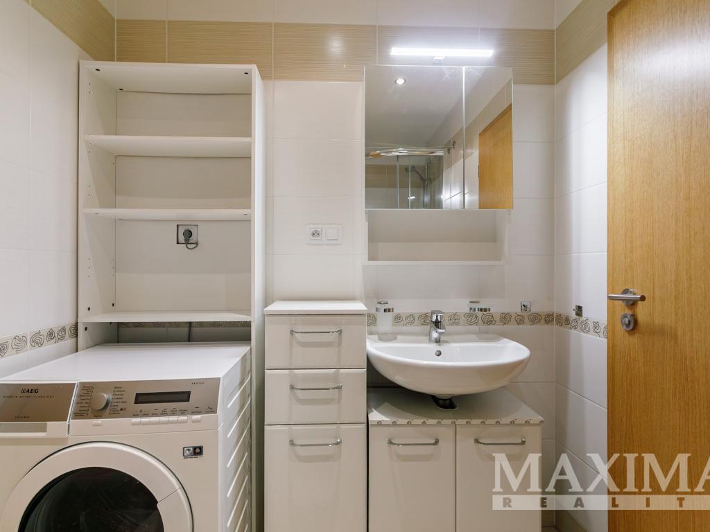 Pronájem bytu 1+kk 37 m2