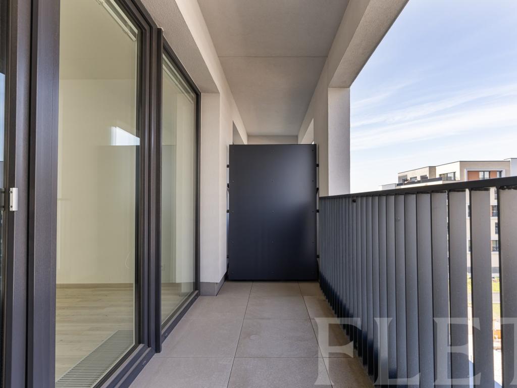 Pronájem bytu 1+kk 33 m² – pohled 3