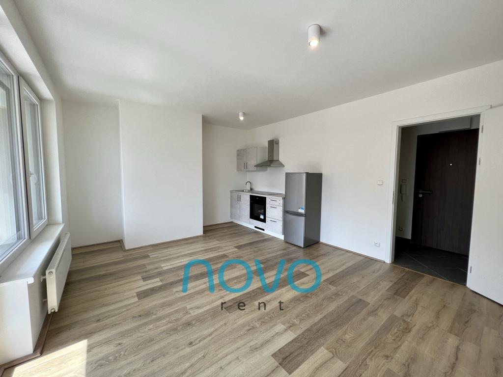 Pronájem bytu 1+kk 34 m2
