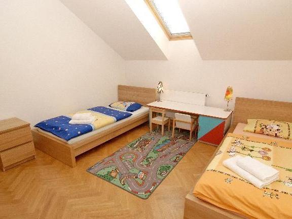Pronájem bytu 4+kk 144 m2