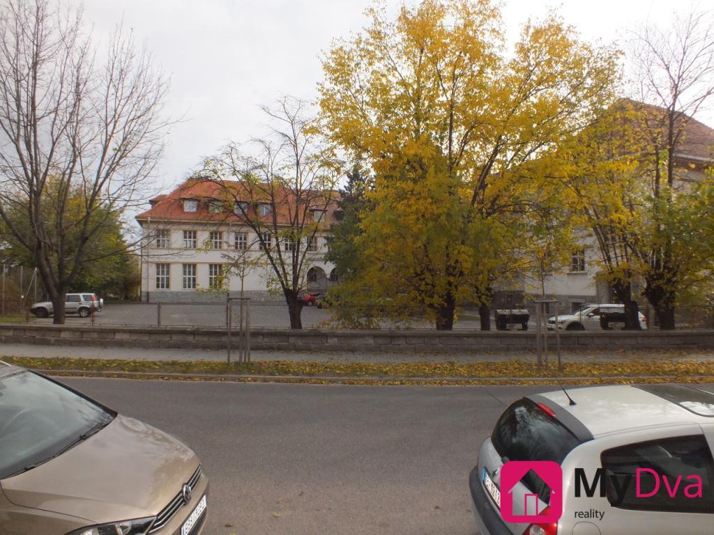 Pronájem bytu 1+1 38 m2