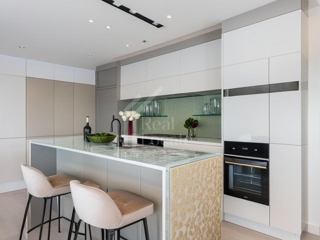 1-room apartment for rent · 40 m² · Praha — 948 €/mo