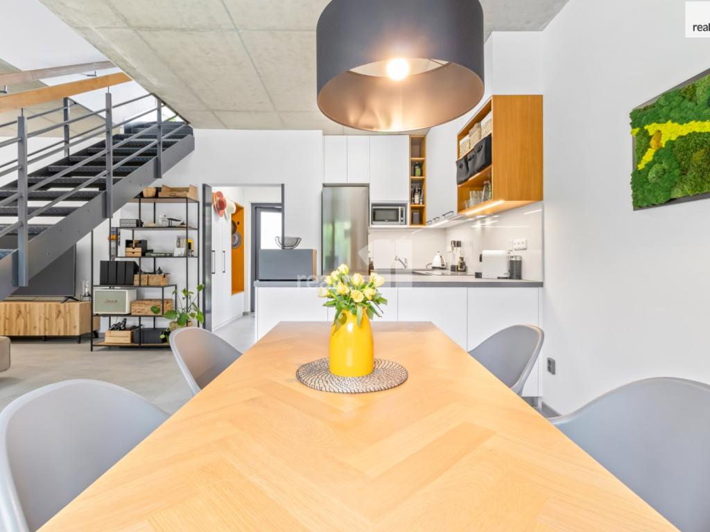 Pronájem bytu 3+kk 105 m2