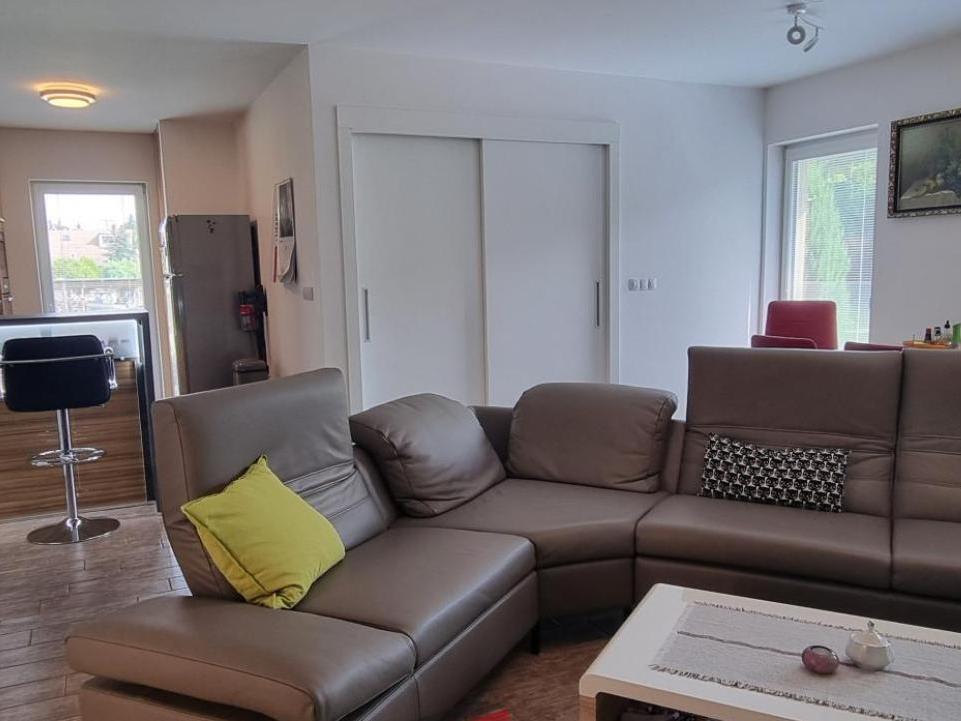 Prodej domu 330 m2, Podolanka – náhled fotky 6