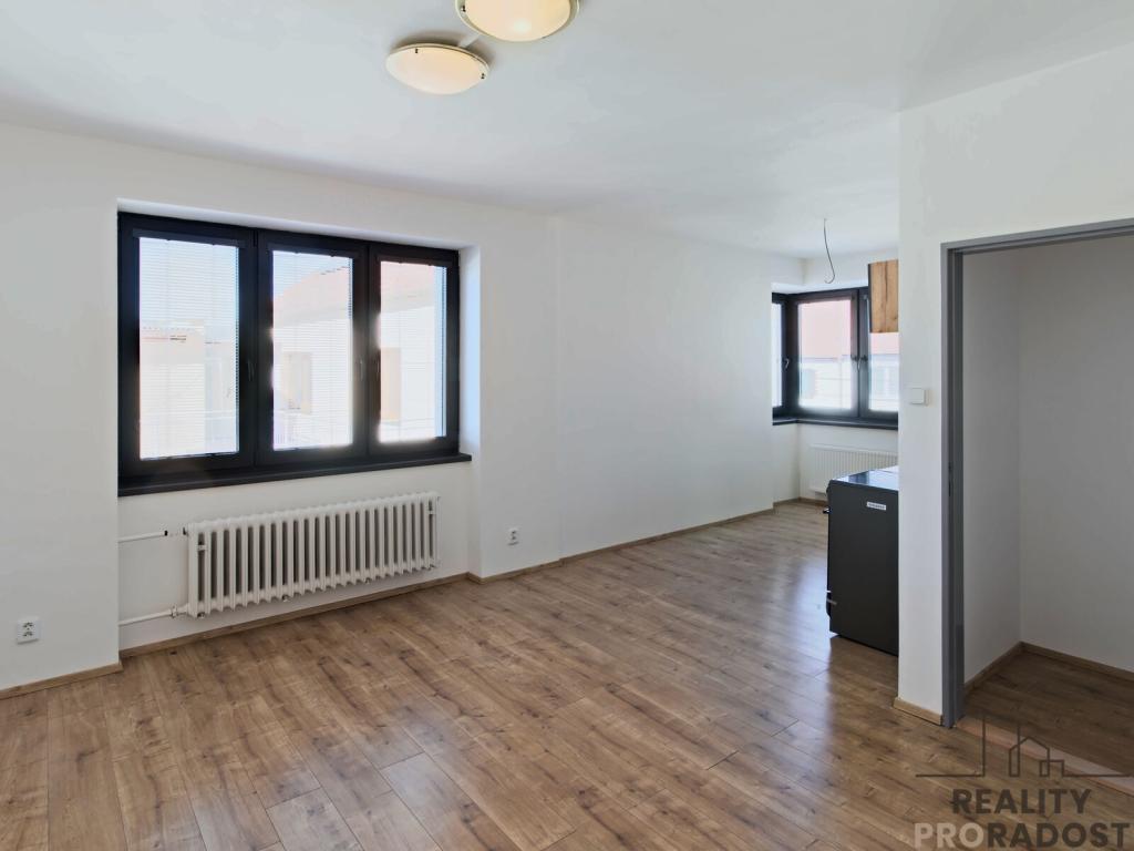 Pronájem bytu 1+kk 31 m2