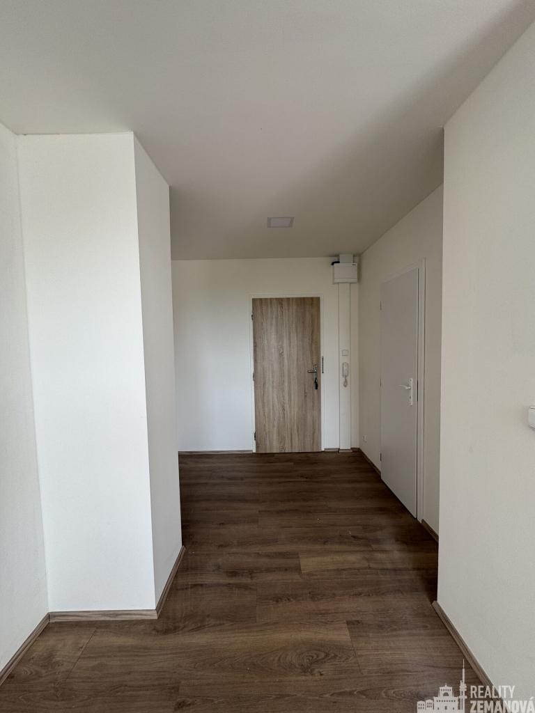 Pronájem bytu 1+kk 28 m2