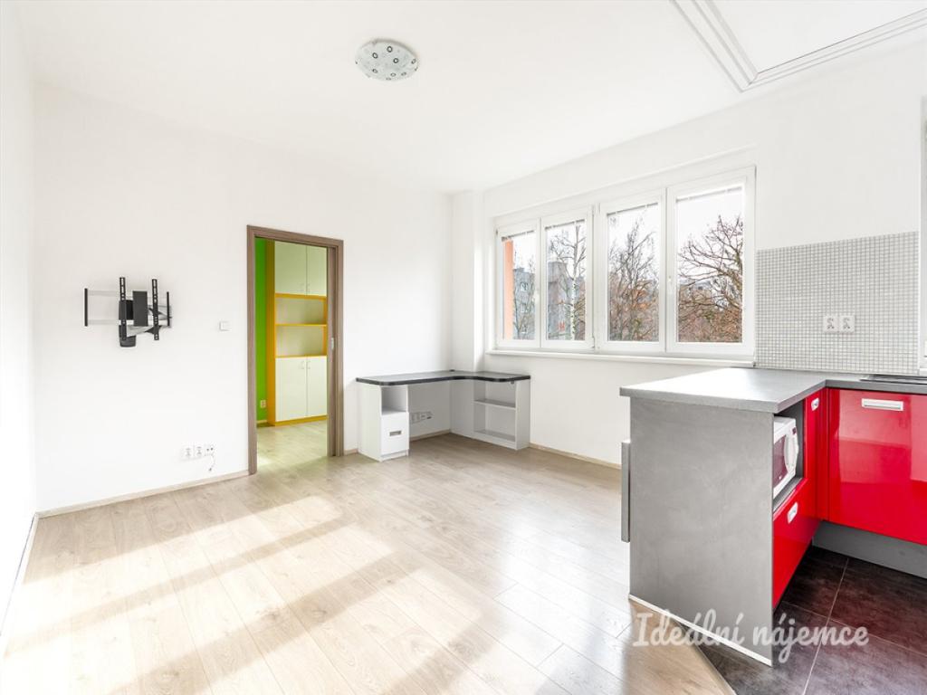 Pronájem bytu 2+kk 39 m2