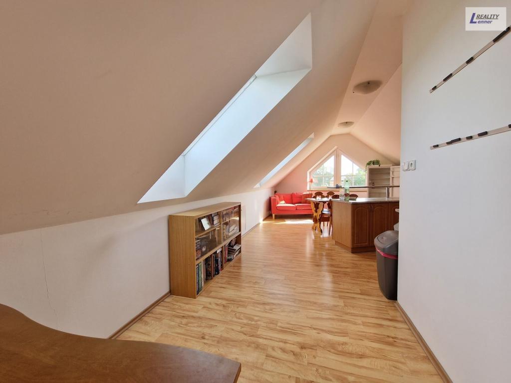 Pronájem bytu 2+1 89 m2