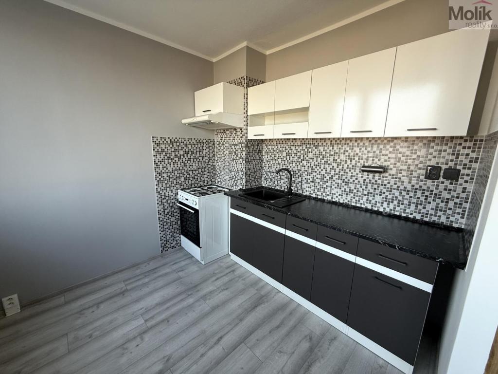 Pronájem bytu 1+kk 34 m2
