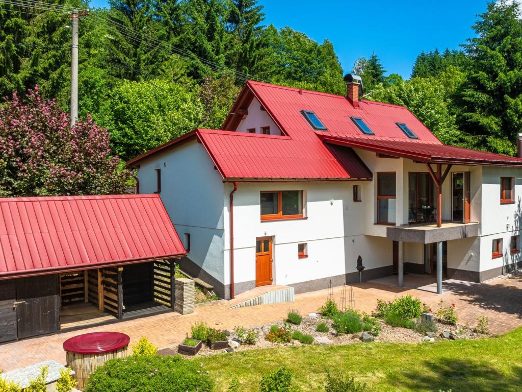 fivePlusRooms, Slaná - Bořkov, 10790000 Kč, 206