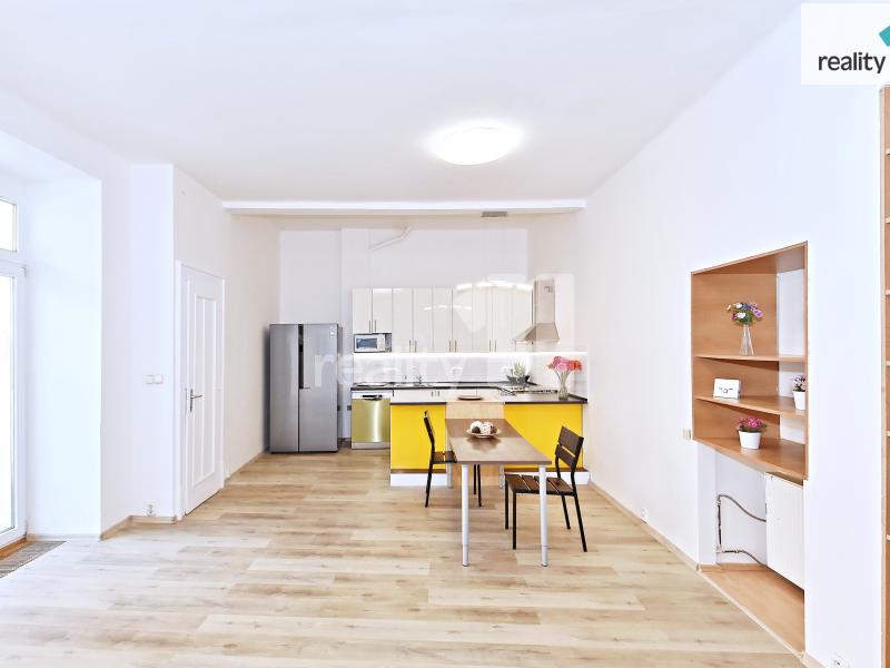 Pronájem bytu 5+kk 105 m2