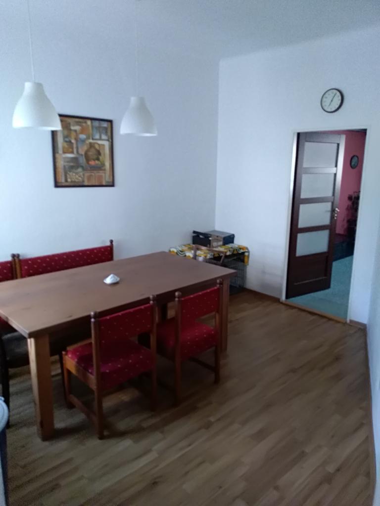 Spolubydleni bytu 4 lůžka a více 88 m2