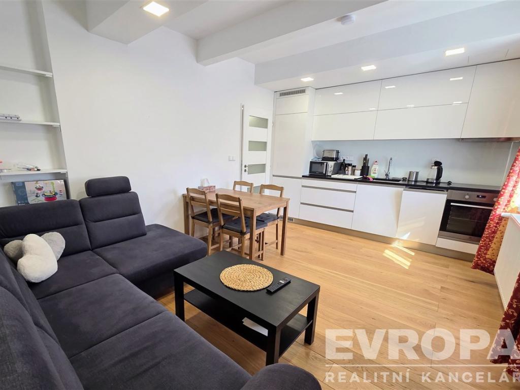 Pronájem bytu 2+kk 36 m2