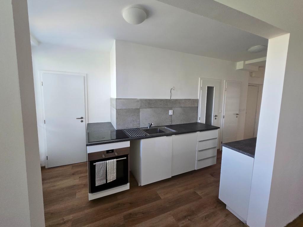 Pronájem bytu 3+kk 75 m2