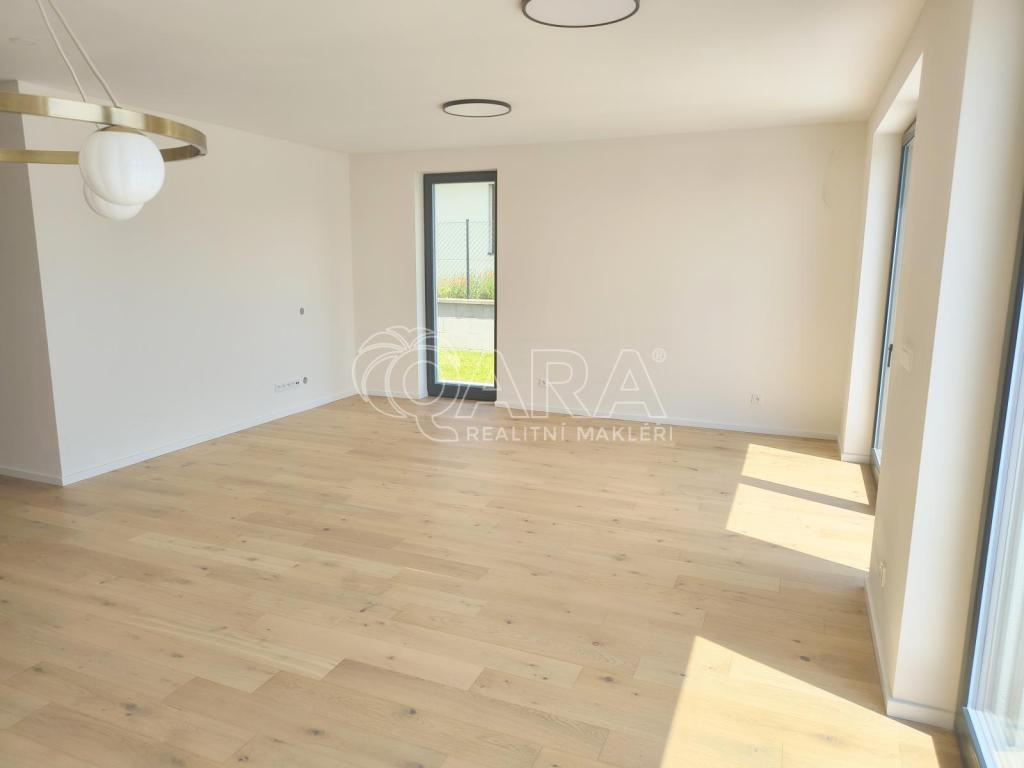 Pronájem bytu 4+kk 106 m2
