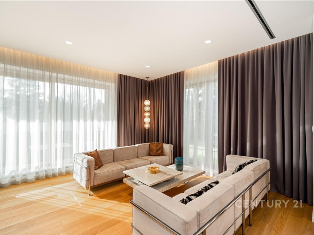 Pronájem bytu 3+kk 137 m2