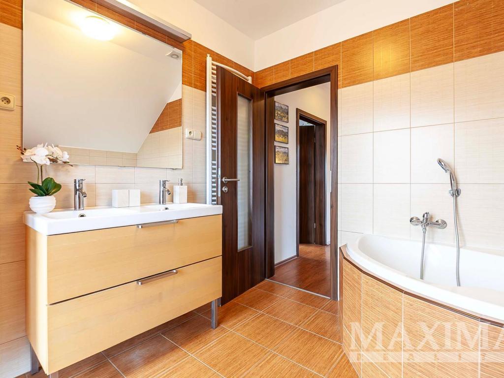 Prodej domu 168 m2, Praha – náhled fotky 28