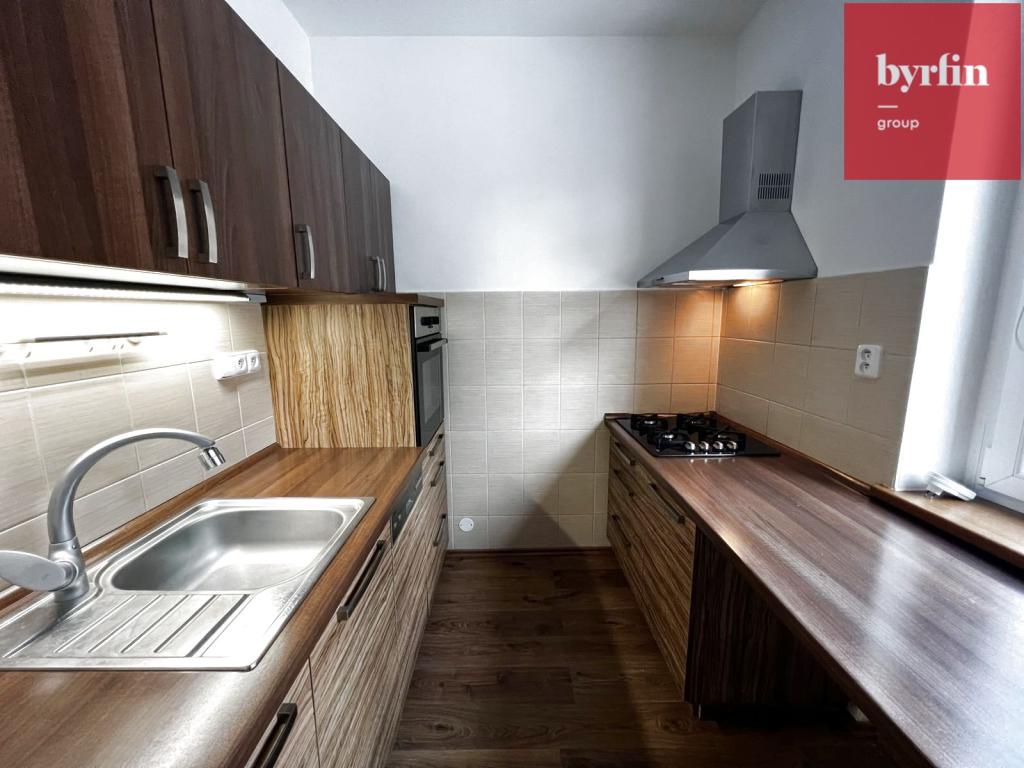 Pronájem 2+1, Opava - Olomoucká, 11000 Kč, 57 m2