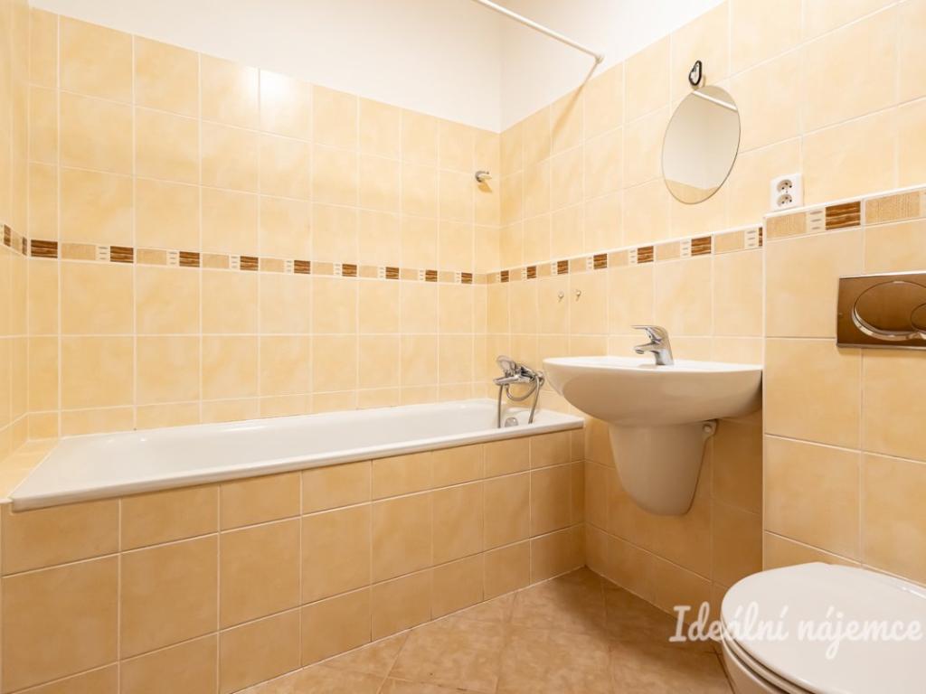 Pronájem bytu 1+kk 28 m2, Praha – náhled fotky 9