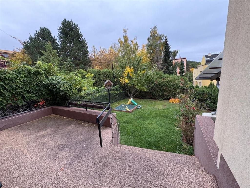 Pronájem domu 260 m2