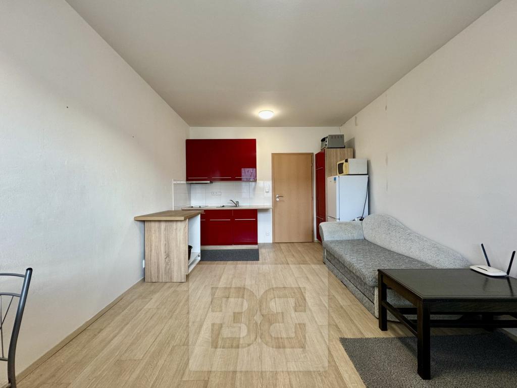 Pronájem bytu 2+kk 36 m² – pohled 5