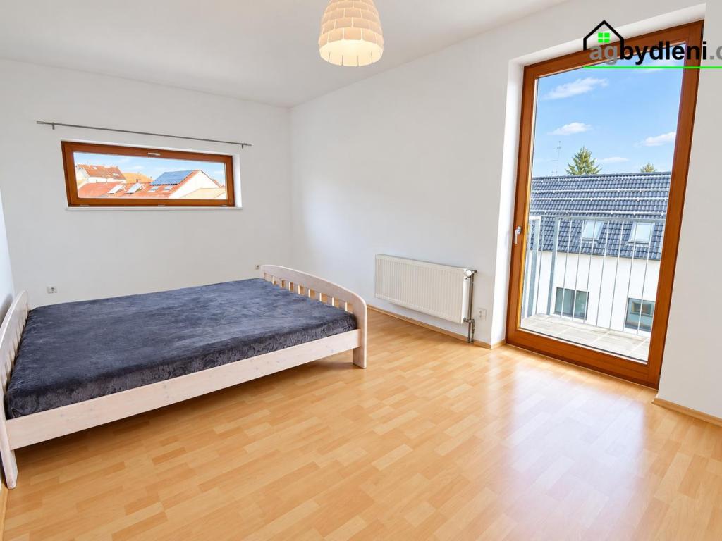 Pronájem bytu 3+kk 95 m2