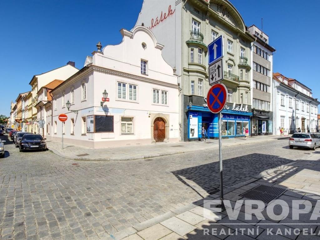 Pronájem 3+1, Plzeň - Františkánská, 23750 Kč, 95