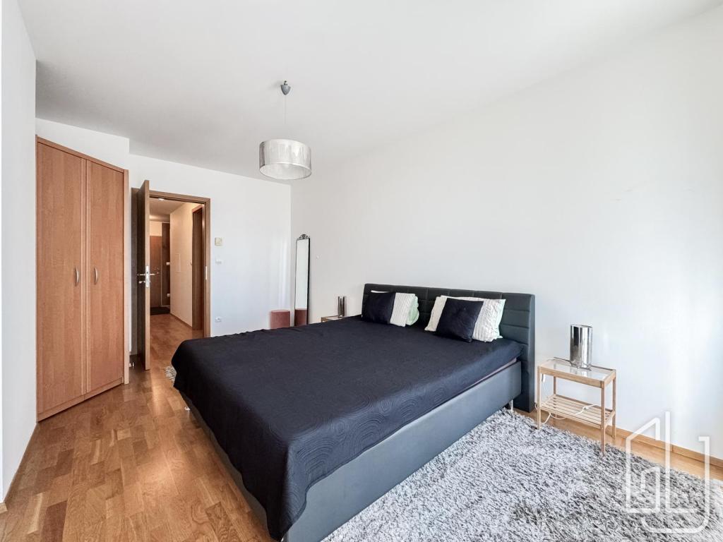 Pronájem bytu 2+kk 81 m2