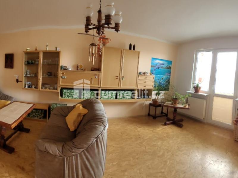 Prodej bytu 3+1 73 m² – pohled 2