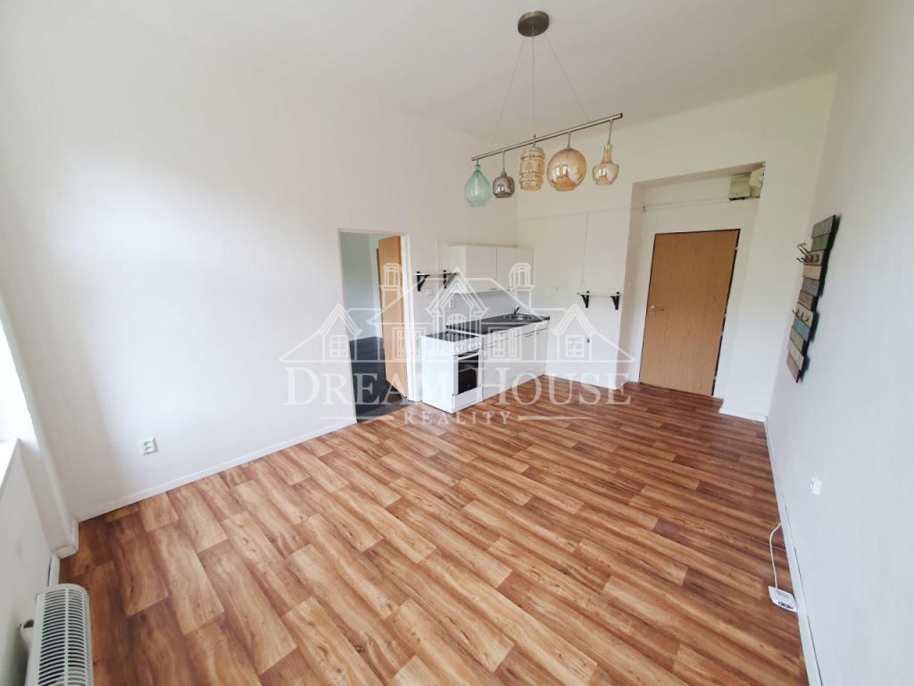 Pronájem bytu 2+kk 40 m2