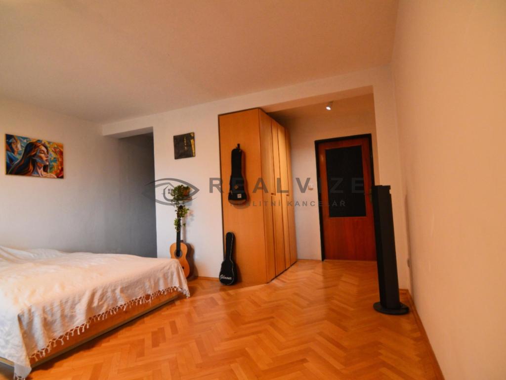 Pronájem bytu 1+1 57 m2