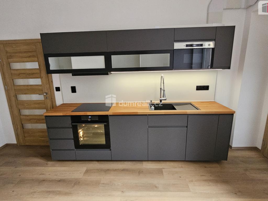 Pronájem bytu 4+1 105 m2