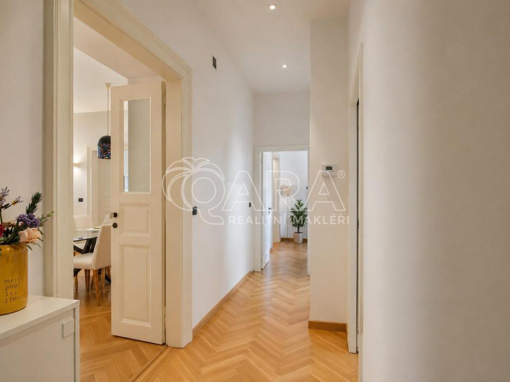 Prodej bytu 5+1 168 m2, Praha – náhled fotky 19