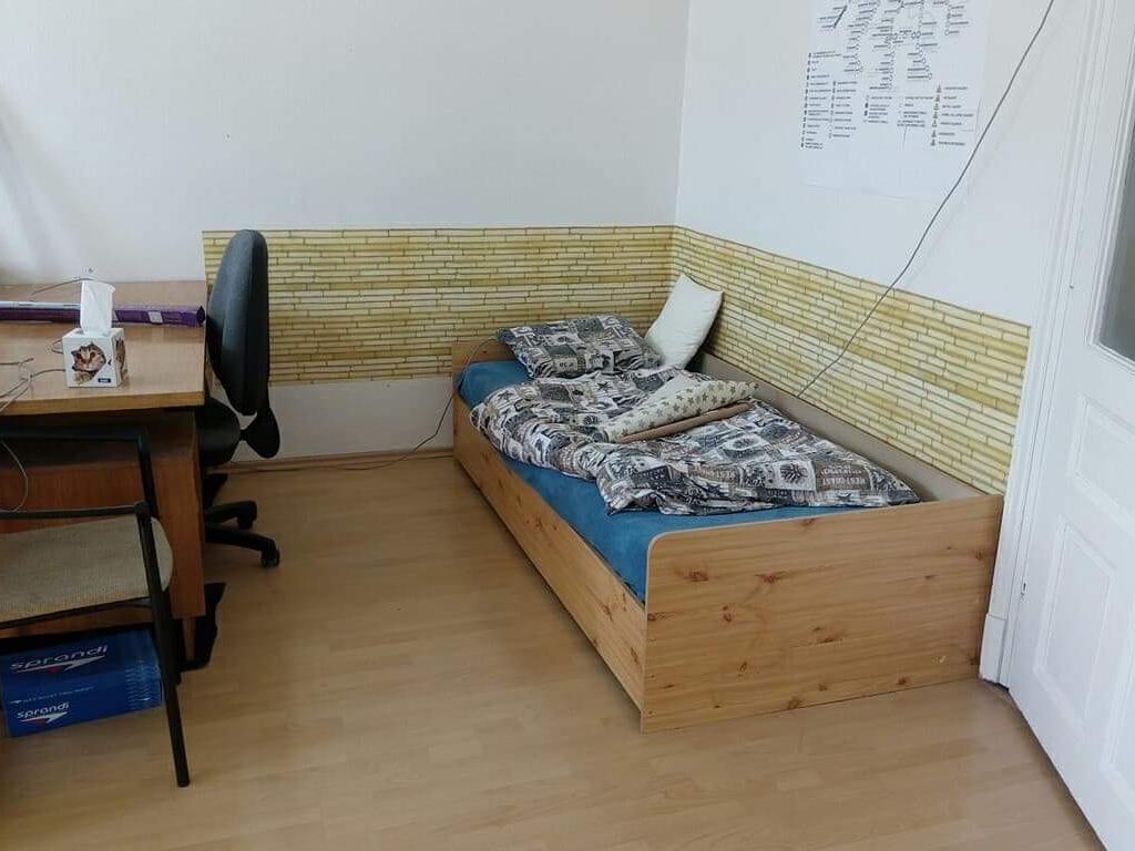 Spolubydleni bytu 1 lůžko 100 m2