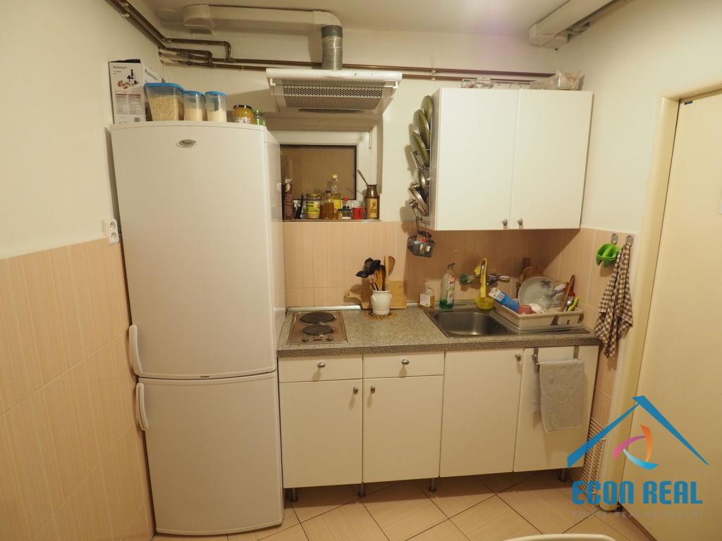 Pronájem bytu pokoj 12 m2
